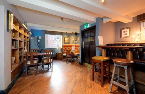 Knutsford Hotel | Angel @ KingSt