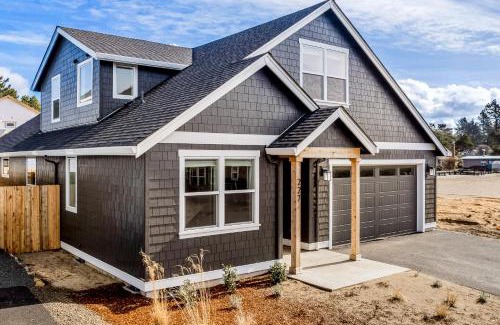 Manzanita House | Angel's Landing MCA 50590