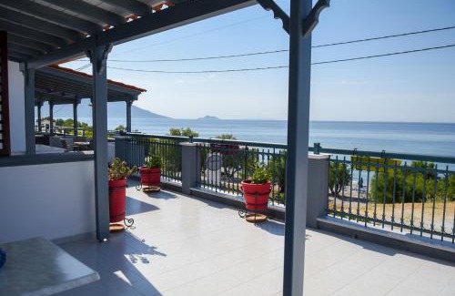 Kampos Marathokampou Apartment | Angela Beach Apartments