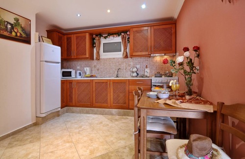 Agios Georgios Pagon Apartment | Angela Pool Apartment Agios Georgios