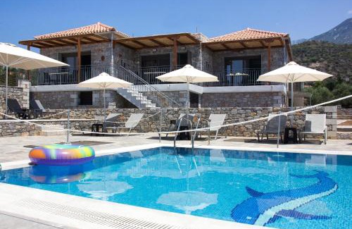 Lefktron Apartment | angelastudios-stoupa