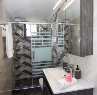 Lefktron Apartment | angelastudios-stoupa