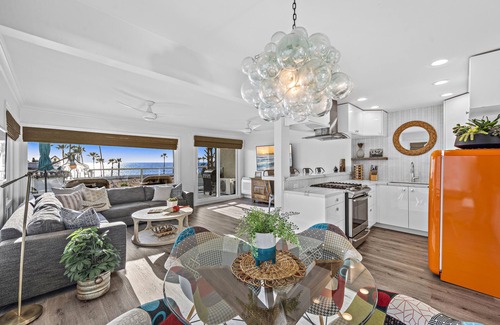 San Clemente Apartment | Angelfish Beach Retreat has pier & ocean views and AC