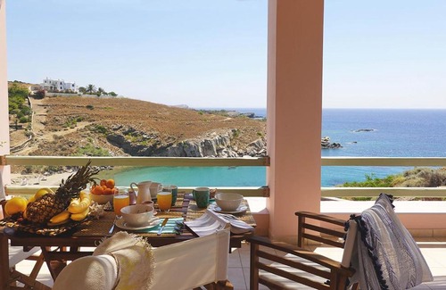 Abela House | Angeliki House by Elefthia Syros