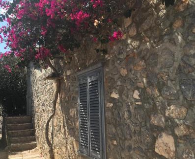 Hydra House | Angeliko's Vourgaris stone house