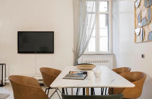 Rione III Colonna Apartment | Angelique Boutique