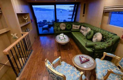 Arnavutkoy Boat Rental | Angelo Bianco