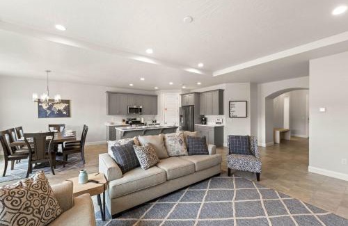 Washington House | Angels Landing3bed2ba Private Hot Tub