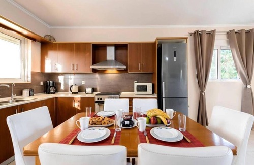 Petaloudes Villa | Angels Villa in Kremasti