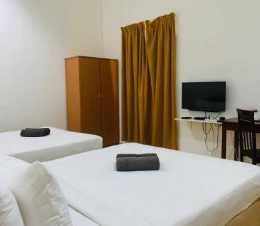 Kampung Bukit Tok Bat Hotel | ANGGERIK IMPIAN HOTEL -Best for Travellers at Kuala Berang