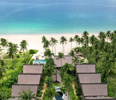 El Nido Resort | ANGKLA Beach Club & Boutique Resort