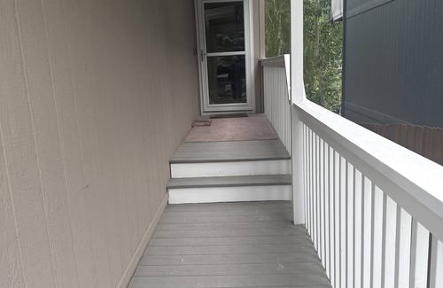 Eagle River House | Angkla suits 4-bedroom house located in E.G with WiFi, washer, dryer and garage