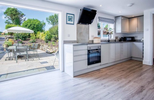 Angle House | Angle Adventures - 4 Bedroom Cottage - Angle