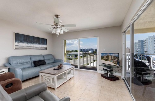 Redington Shores Hotel | Angler's Cove 301