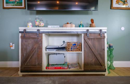 Hackberry House | Anglers Paradise