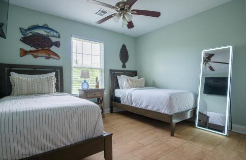 Hackberry House | Anglers Paradise