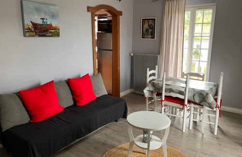 Dieppe Apartment | Anglo-Normand Residence near the Beach