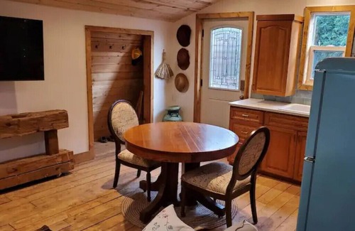 Burlington House | Animal Lovers Dream! Barn Loft stay in Burlington complete with Highland Cows