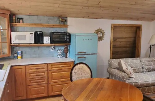 Burlington House | Animal Lovers Dream! Barn Loft stay in Burlington complete with Highland Cows