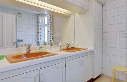 Sandvig House | "Anina" - 400m from the sea by Interhome