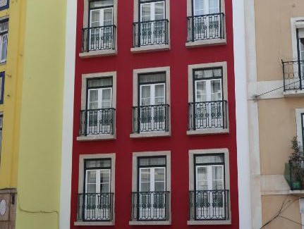 Lisbon Old Town House | Anjos Balconies