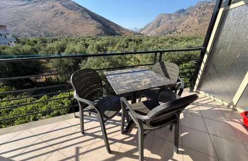 Qeparo House | Anmaor