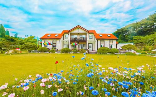 Pamnamujae House | Anmyeondo Chingunae Pension
