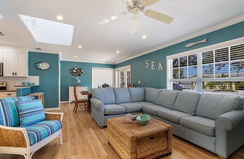 Anna Maria House | Anna Banana: 3 Houses to Beach! North End AMI! Pool by Anna Maria Life Vacation Rentals