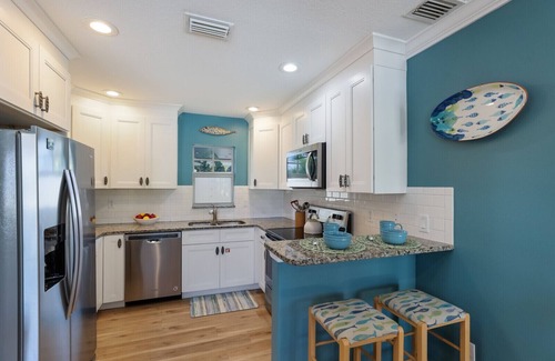 Anna Maria House | Anna Banana: 3 Houses to Beach! North End AMI! Pool by Anna Maria Life Vacation Rentals