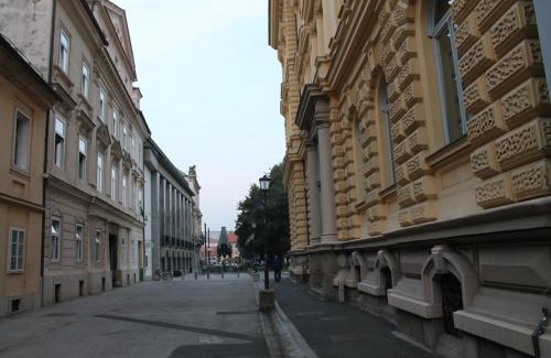 Maribor House | Anna House