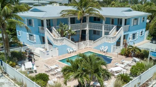 Holmes Beach House | Anna Maria Beach Place, Unit 6
