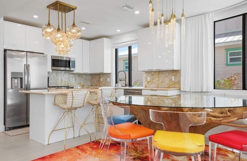 Ilexhurst House | Anna Maria Wave: Stunning Beachfront Home with Pool & Poker Room