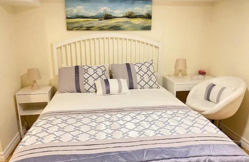Niagara Falls Bed & Breakfast | Anna's Bed & Breakfast