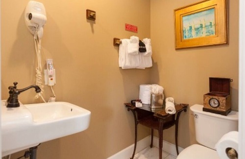 St. Augustine Historic District Bed & Breakfast | Anna's Hideaway - Romantic B&B Room With Private Balcony