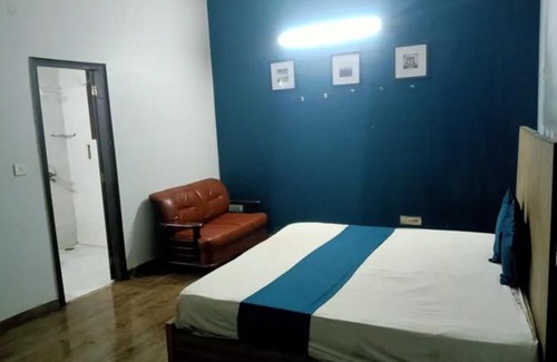 Kalyan West House | Anna Saheb Rooms
