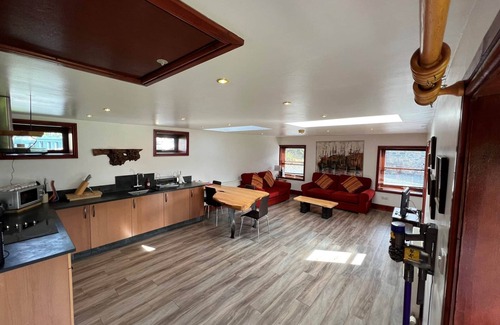 Newton Stewart House | Anne's Cottage, Waterside Newton Stewart.