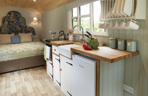 Tintern House | Anne's Hut Monmouthshire
