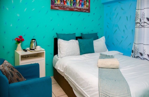 Cape Town Cabin | Annex Lodge - Suite 4