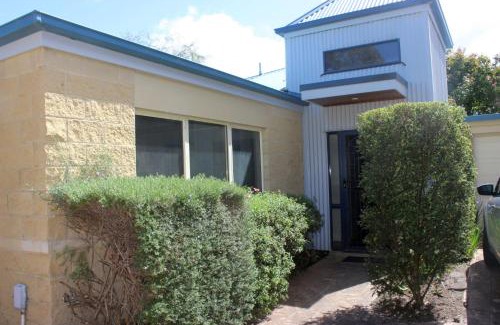 Cowes House | Annie's Place