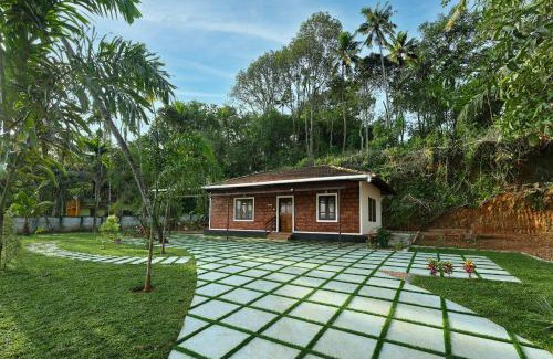 Quilon Apartment | Anoop's Lake View Cottage -2BHK