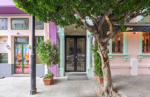 Gemmayzeh Apartment | Anoor 202 · Anoor Studio in Gemmayze W/Balcony & 24/7 Power