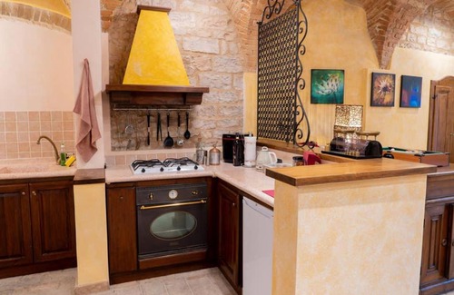 Spello Apartment | another brick in the vault