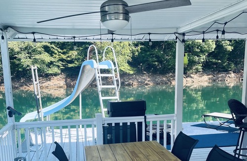 Big Creek House | Another Day In Paradise - Floating Cottage