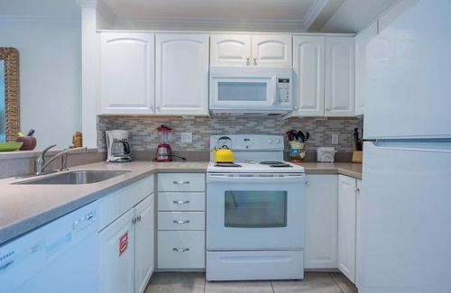 Truman Annex Condo | ANOTHER DAY IN PARADISE at The Truman Annex in Key West