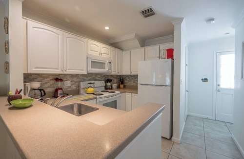 Truman Annex Condo | ANOTHER DAY IN PARADISE at The Truman Annex in Key West