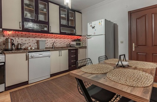 Korkuteli Villa | ANTALYA WITH POOL AND GARDEN VILLA YAZIR