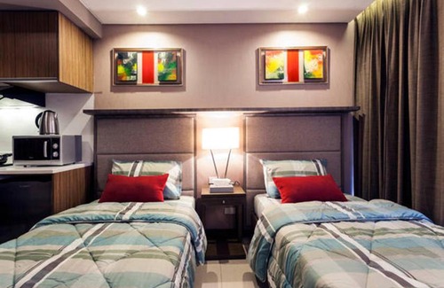 Downtown Apartment | Antel Spa Hotel - Unit 12F Makati