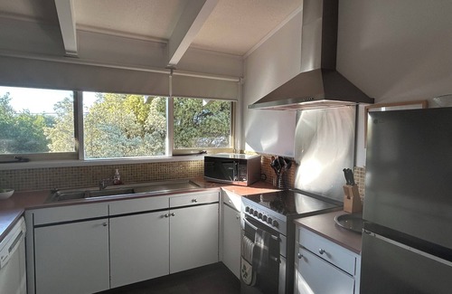 Port Fairy House | Anth's Beech Haus - Light filled, 3-bed comfortable house with WiFi & AC.