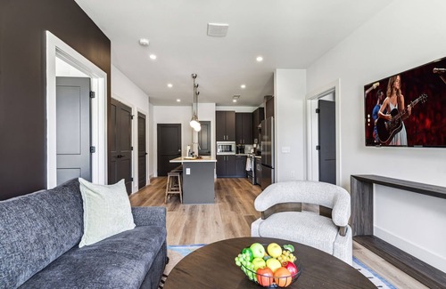 West End House | Anthem - Odyssey - Pool & Gym