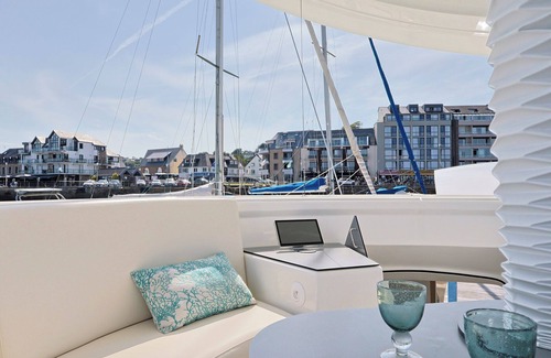 Le Ru Boat Rental | Anthenea, Suite Hôteliere Flottante 5